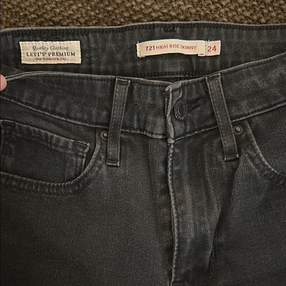 Levi’s 721 High Rise Skinny - Picture 3 of 5